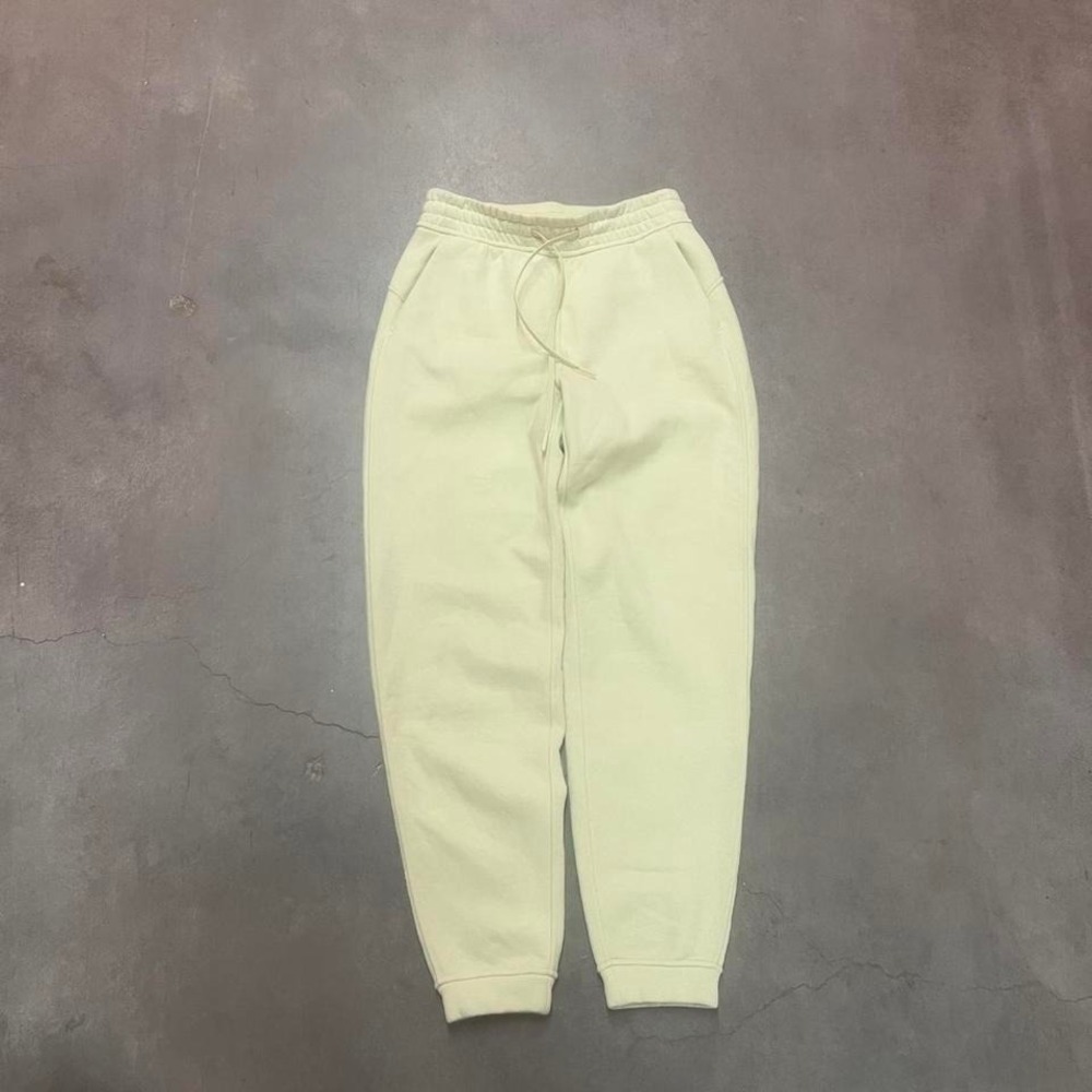 Lululemon Loungeful High-Rise Jogger Full Length Women's Yellow Dewy 4